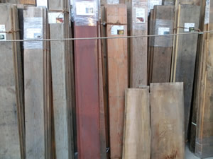 古材板各種も色々あります。