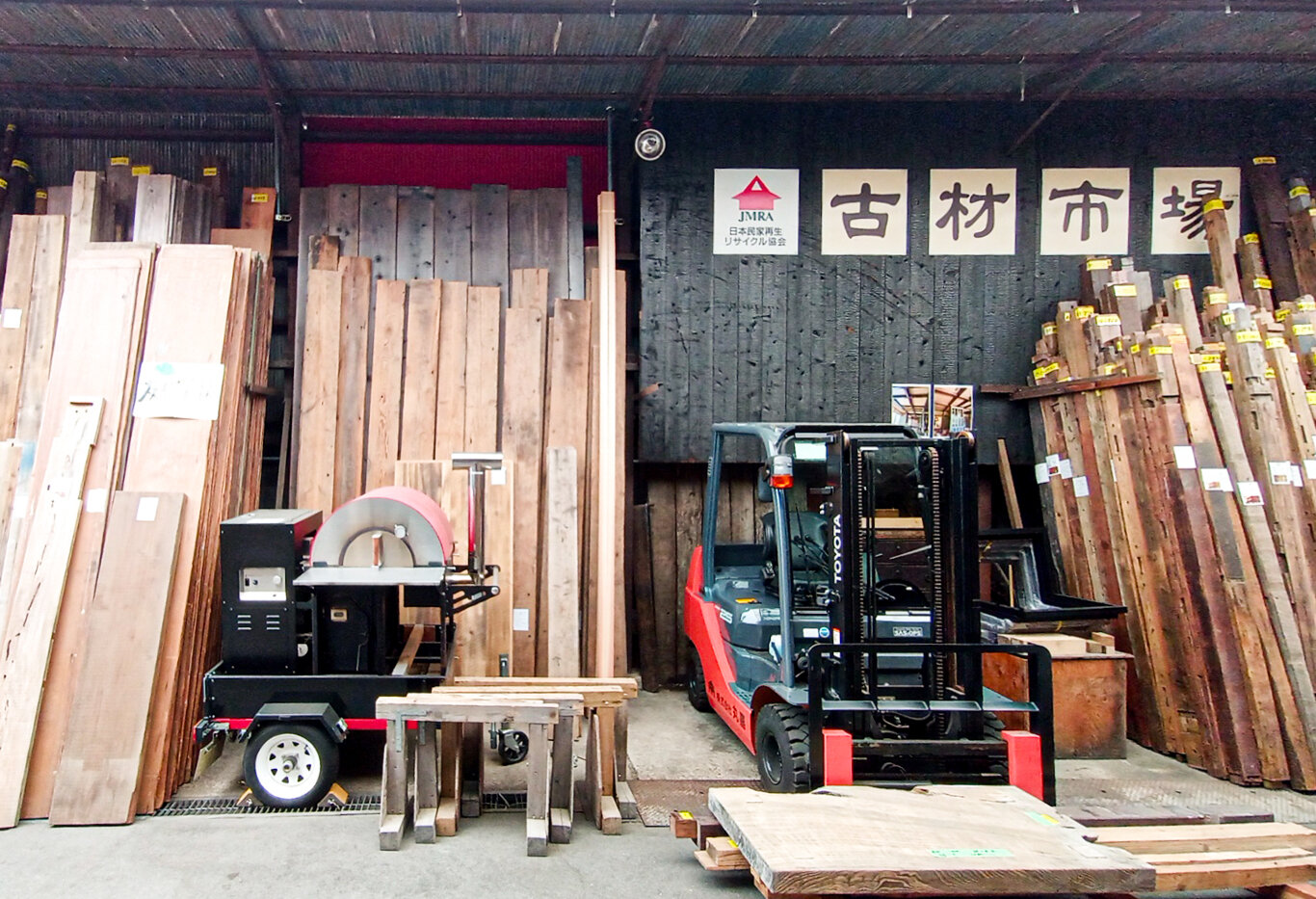 京都古材市場とは