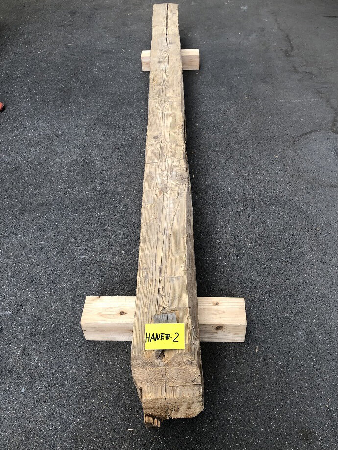 カナダ産ハンドヒューン古材梁・柱