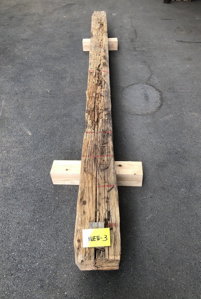カナダ産ハンドヒューン古材梁・柱