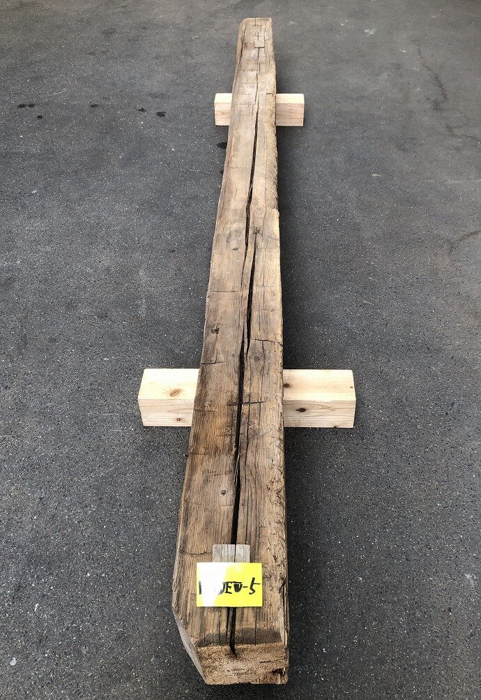 カナダ産ハンドヒューン古材梁・柱