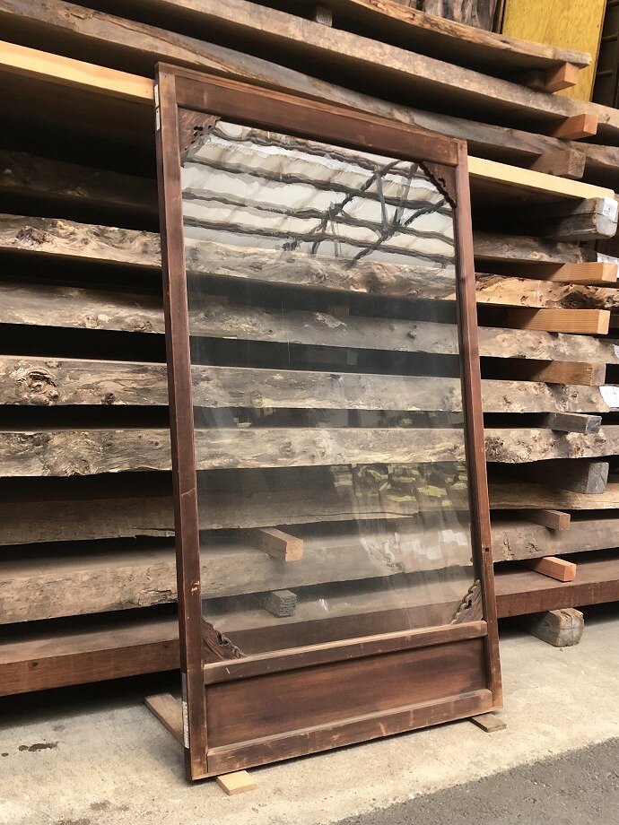 古建具（ガラス戸）の古材