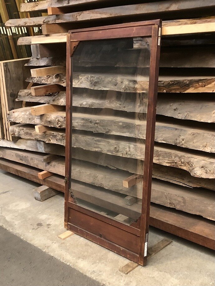 古建具（ガラス戸）の古材