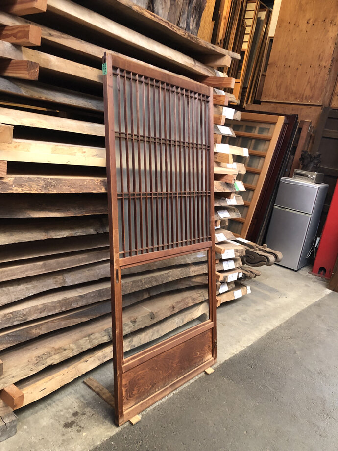 古建具（ガラス戸）の古材