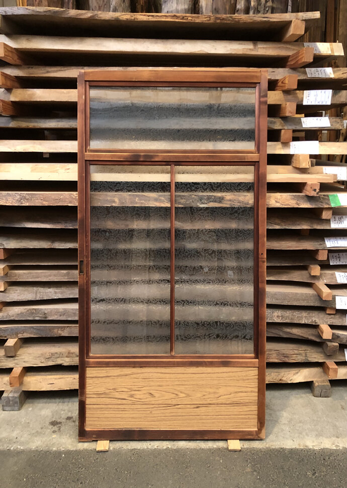 古建具（ガラス戸）の古材