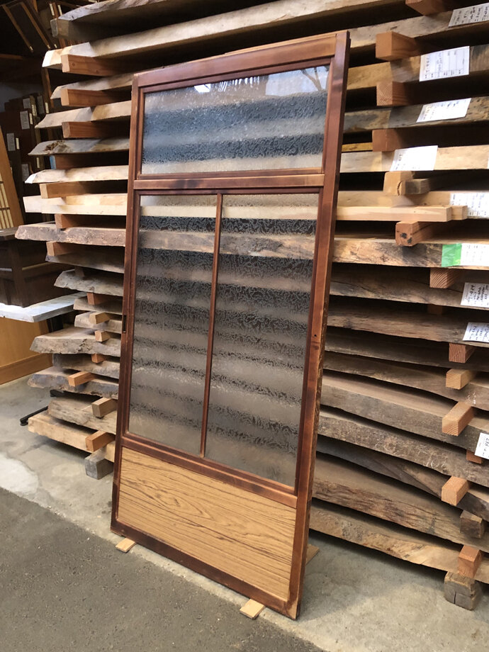 古建具（ガラス戸）の古材