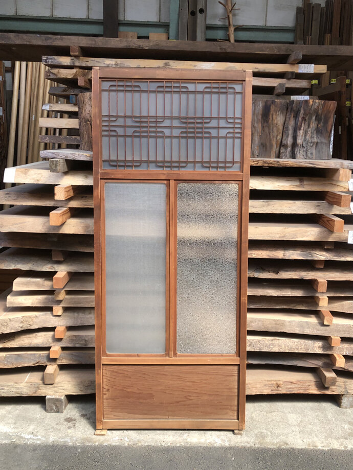 古建具（ガラス戸）の古材