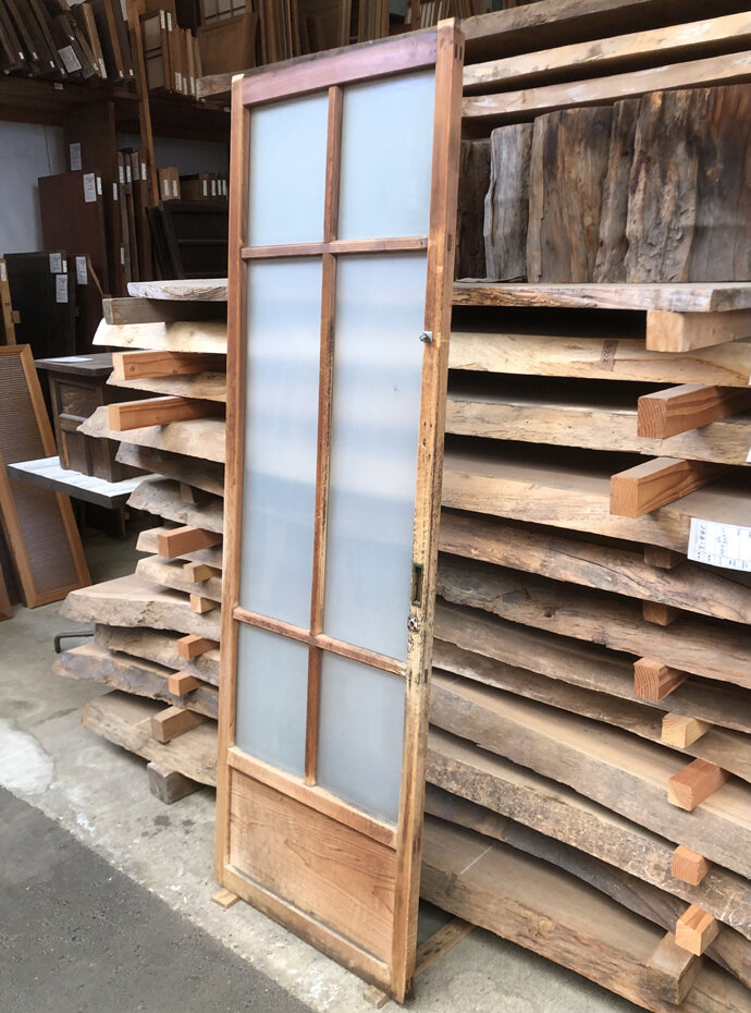 古建具（ガラス戸）の古材