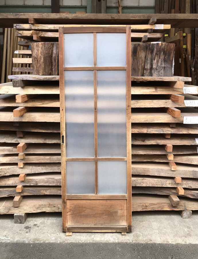 古建具（ガラス戸）の古材