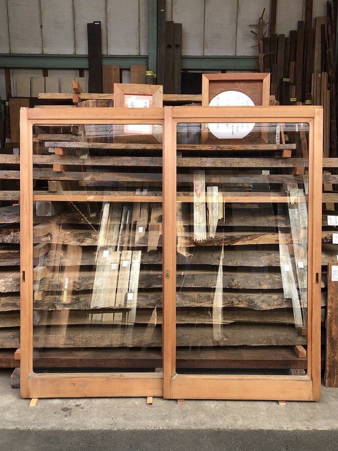 古建具(ガラス戸)の古材