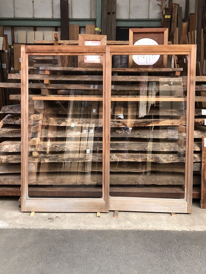 古建具(ガラス戸)の古材
