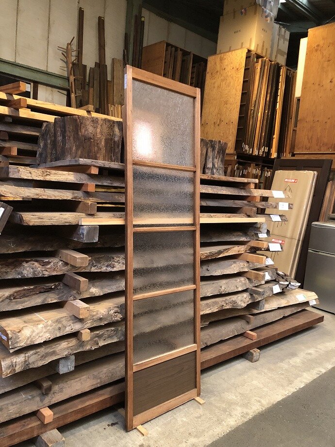 古建具(ガラス戸)の古材