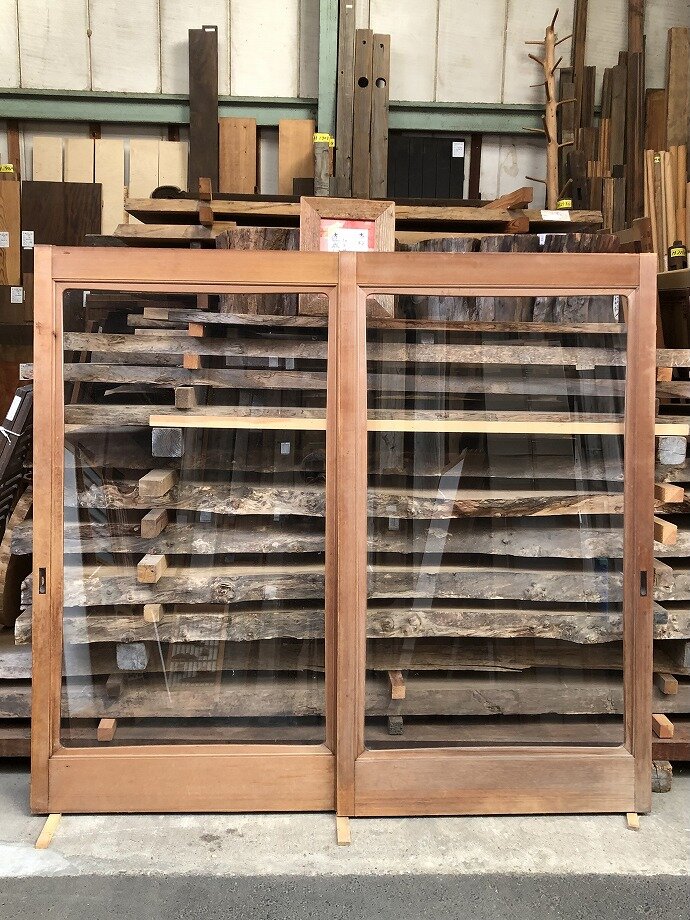 古建具(ガラス戸)の古材
