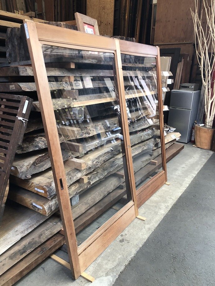 古建具(ガラス戸)の古材