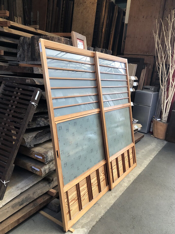 古建具(ガラス戸)の古材