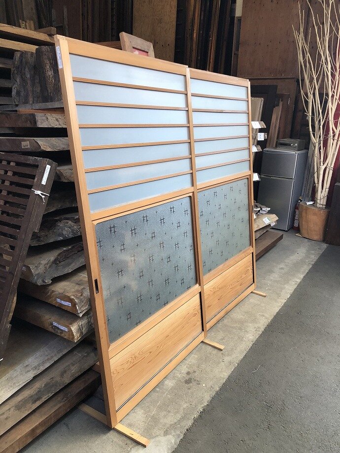 古建具(ガラス戸)の古材
