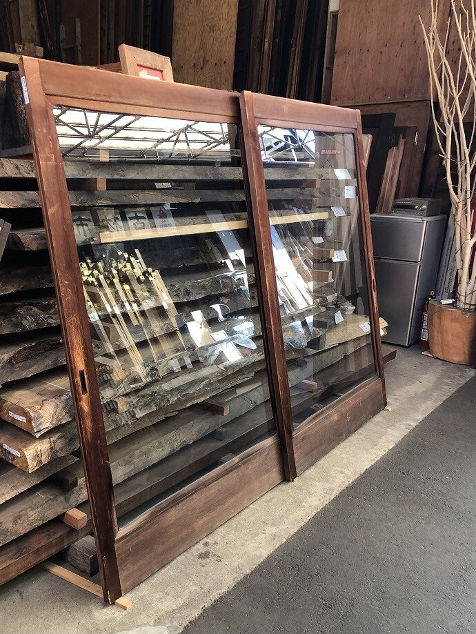 古建具(ガラス戸)の古材