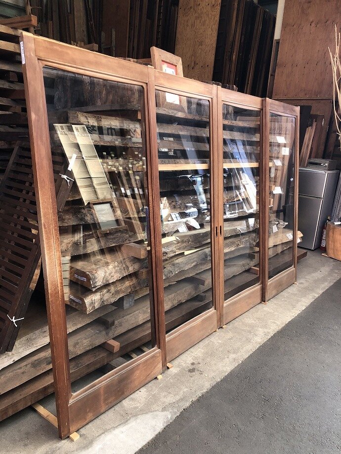 古建具(ガラス戸)の古材