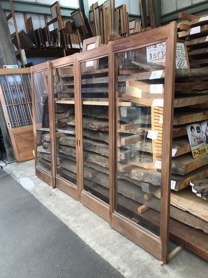 古建具(ガラス戸)の古材