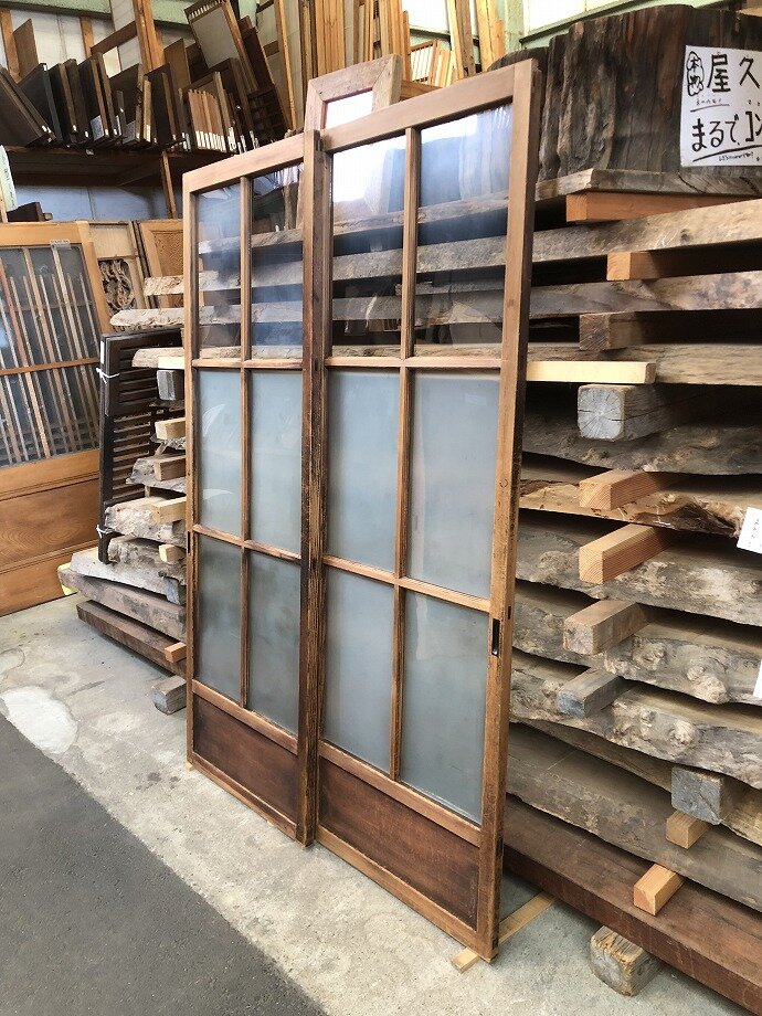 古建具(ガラス戸)の古材