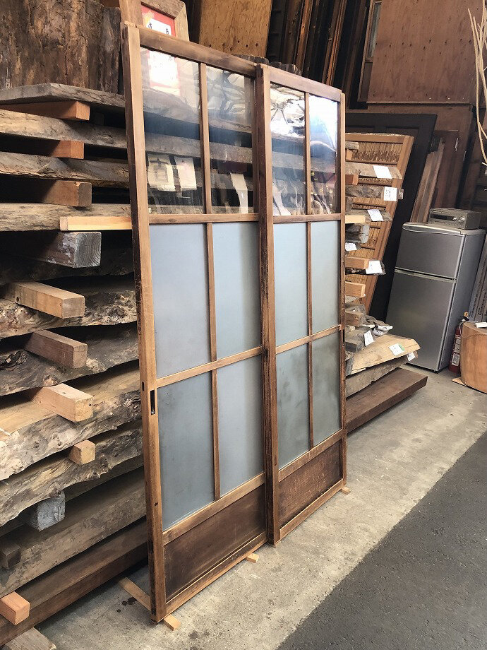古建具(ガラス戸)の古材