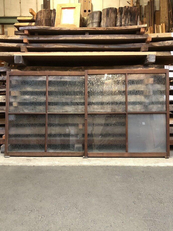 古建具（ガラス戸）の古材