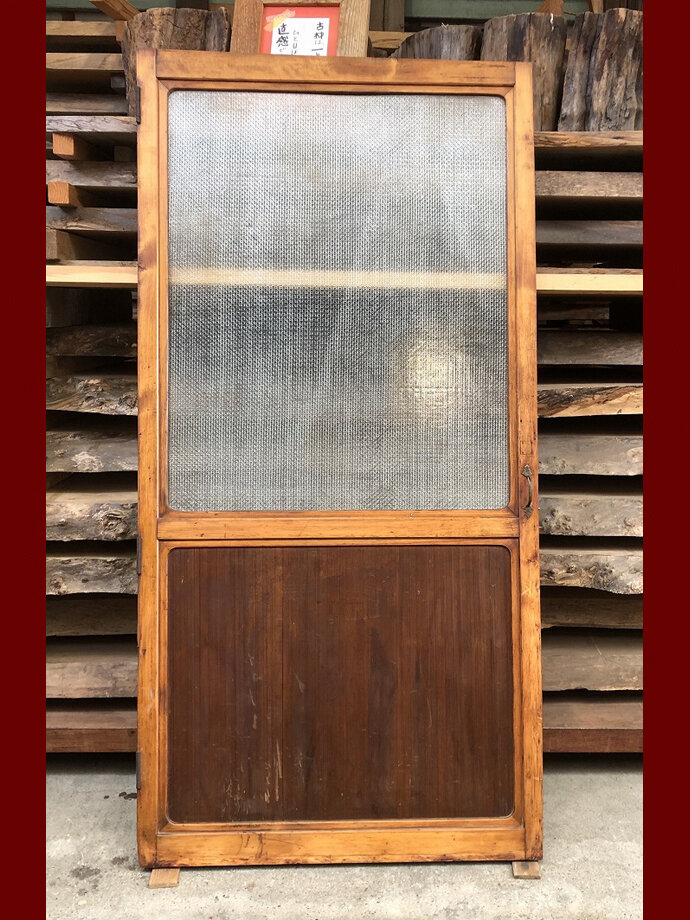 古建具（ガラス戸）の古材
