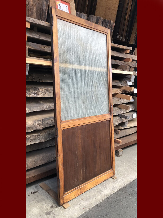 古建具（ガラス戸）の古材