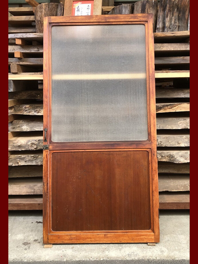 古建具（ガラス戸）の古材