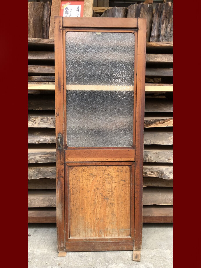 古建具（ガラス戸）の古材
