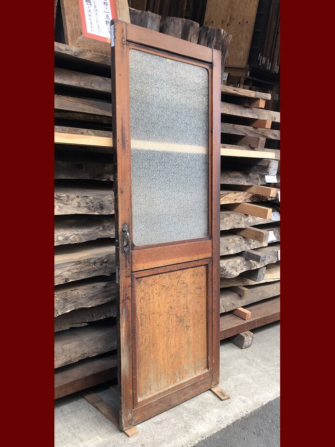 古建具（ガラス戸）の古材