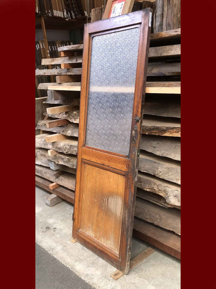 古建具（ガラス戸）の古材