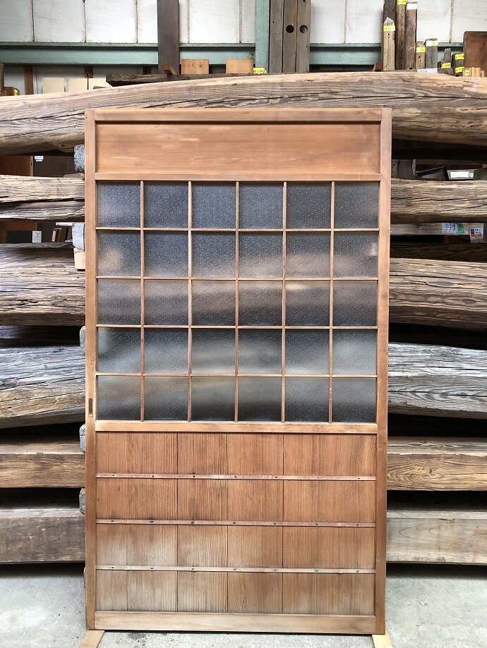古建具（ガラス戸）の古材