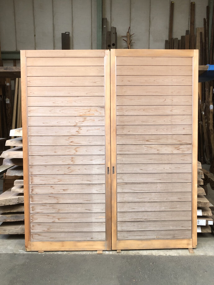 古建具（板戸）の古材