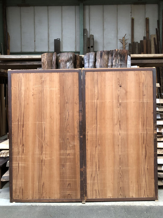 古建具（板戸）の古材