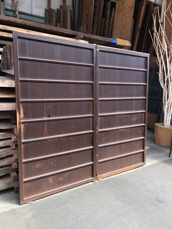 古建具（板戸）の古材