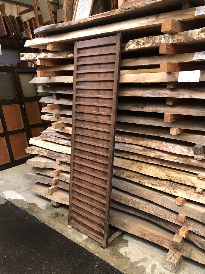 古建具（板戸）の古材