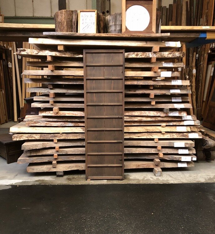 古建具（板戸）の古材