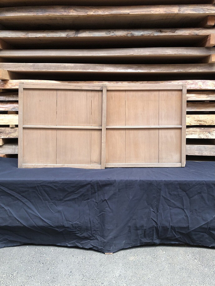 古建具（板戸）の古材