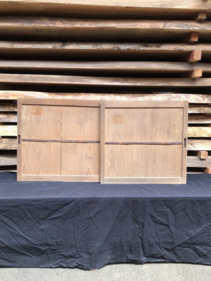 古建具（板戸）の古材