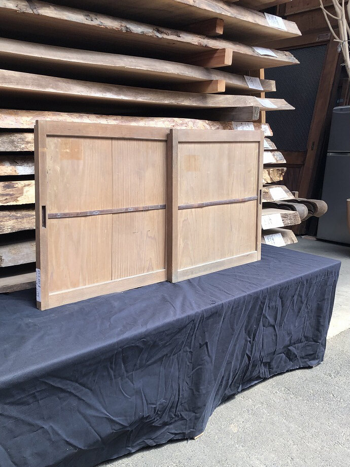 古建具（板戸）の古材