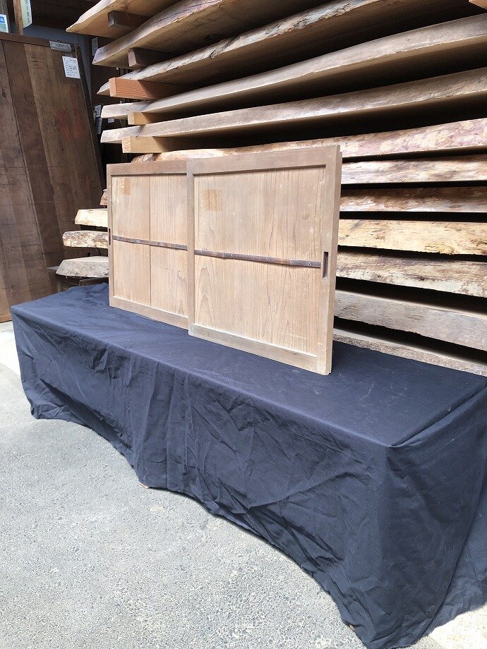古建具（板戸）の古材