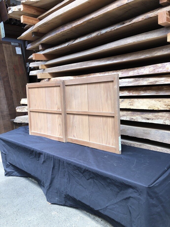 古建具（板戸）の古材