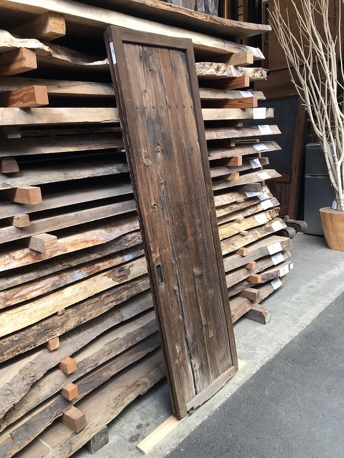 古建具（板戸）の古材