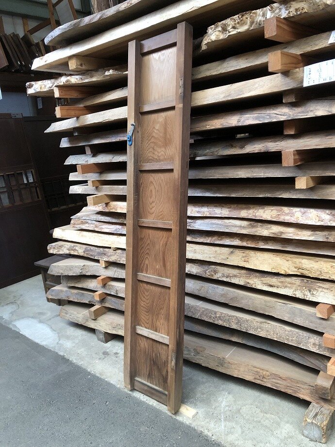古建具（板戸）の古材