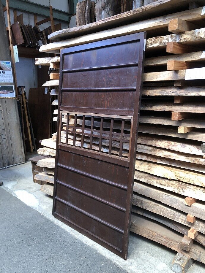 古建具（板戸）の古材