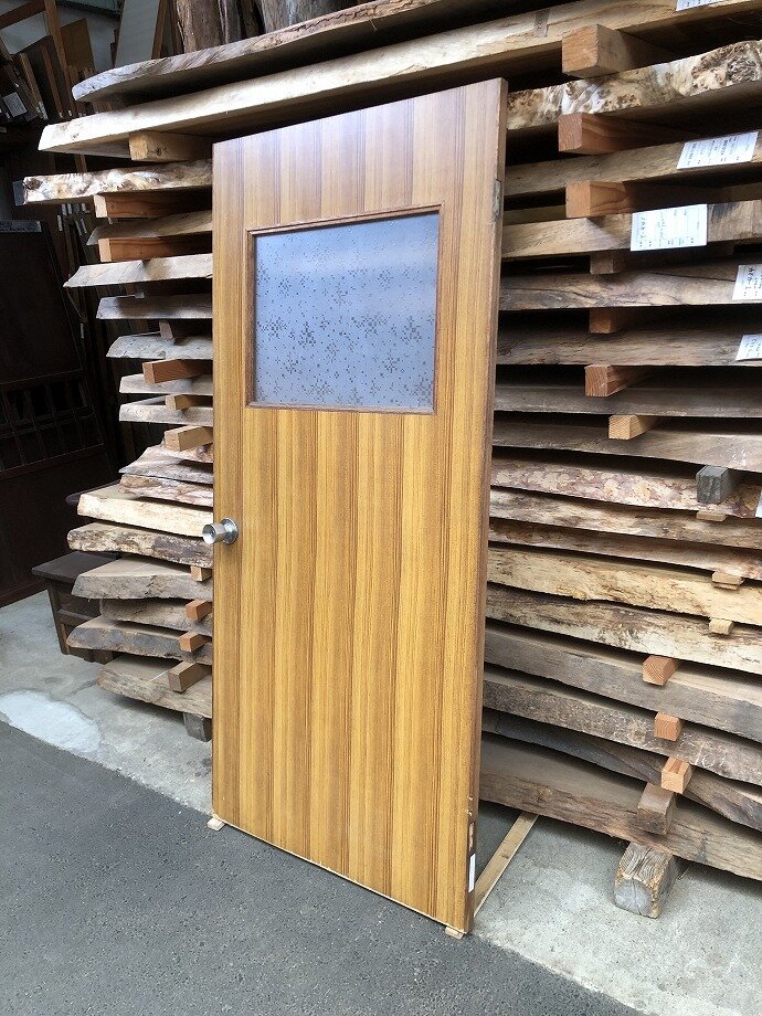 古建具（板戸）の古材