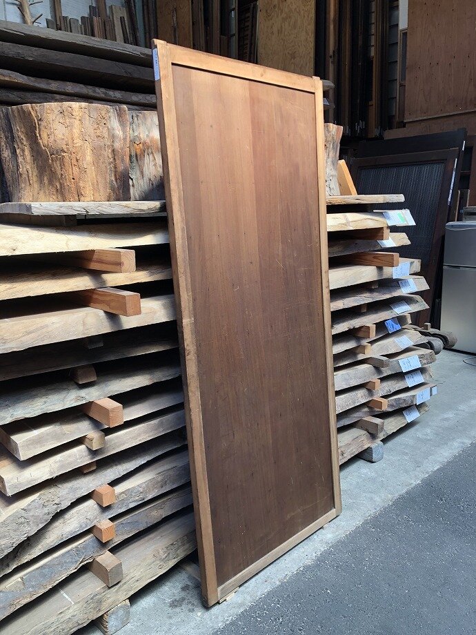 古建具（板戸）の古材