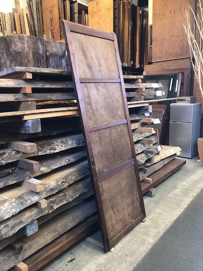 古建具（板戸）の古材
