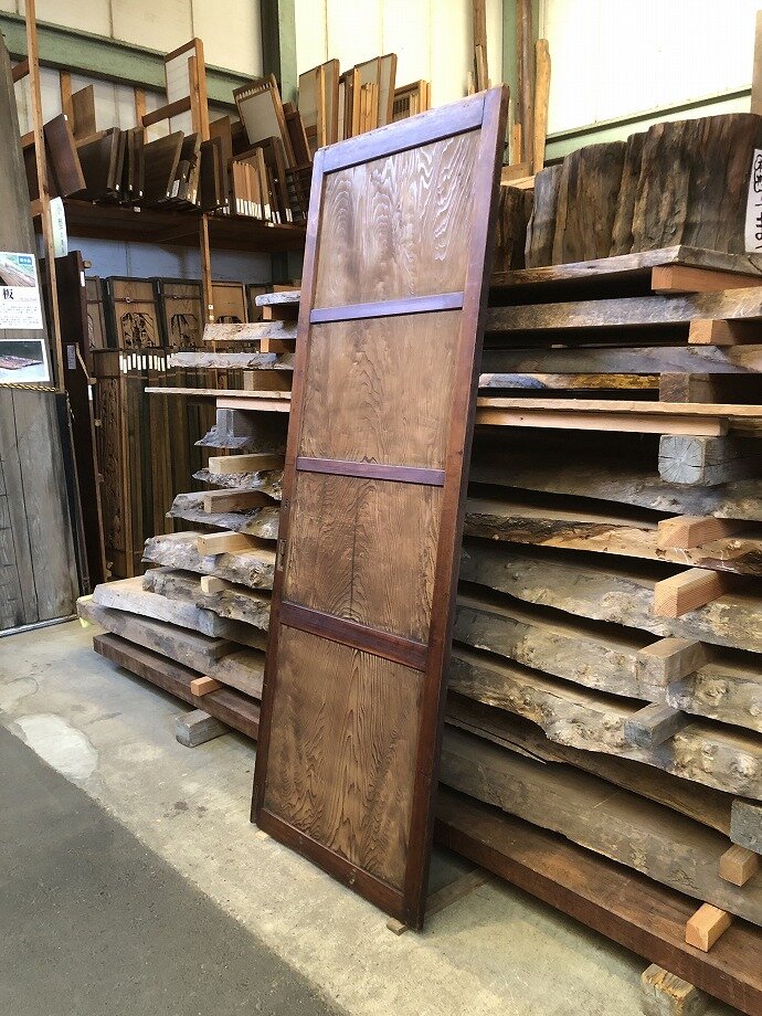 古建具（板戸）の古材